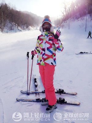 滑雪服衣服上的兜怎么做成防水的？