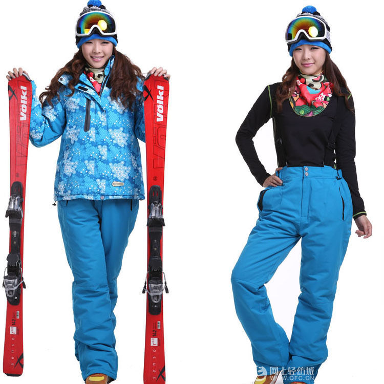 滑雪衣和登山服面料的区别