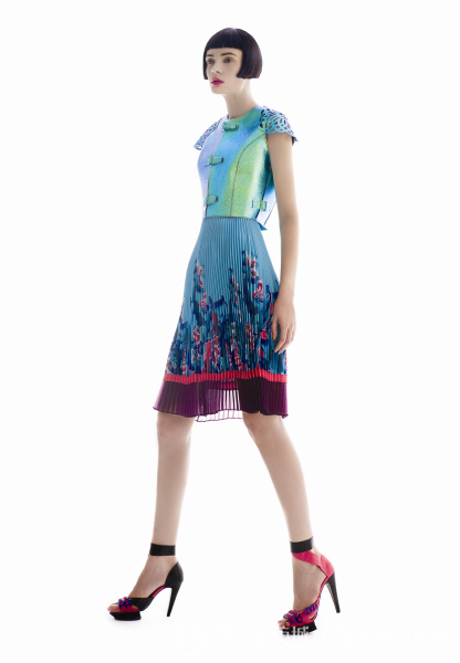 2012春夏首尔时装周 Lie Sang Bong 女装秀