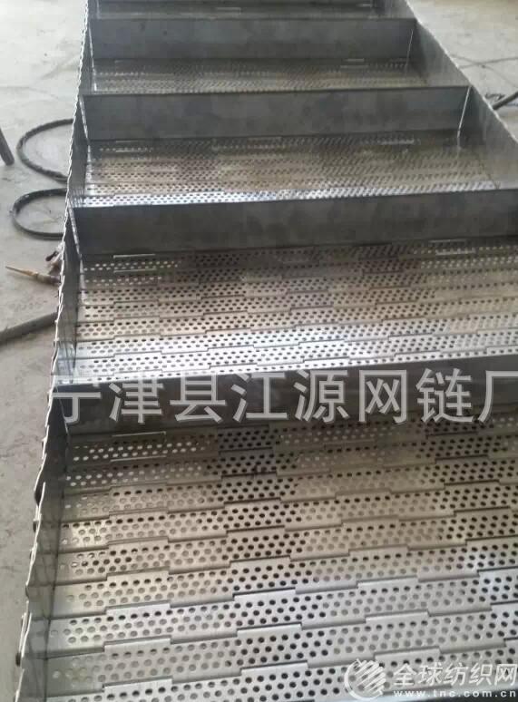 P朰