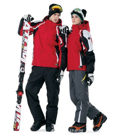 滑雪服的面料是什么？滑雪服面料和冲锋衣面料的区别