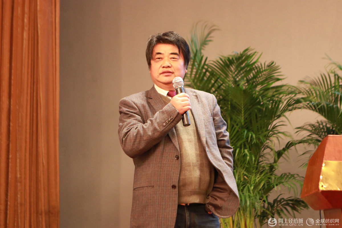 盐城市荣意来纺机有限公司董事长兼总经理郑志荣