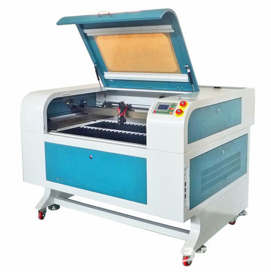 皮革人造革真皮电脑自动排版送料打孔雕花下料开料机