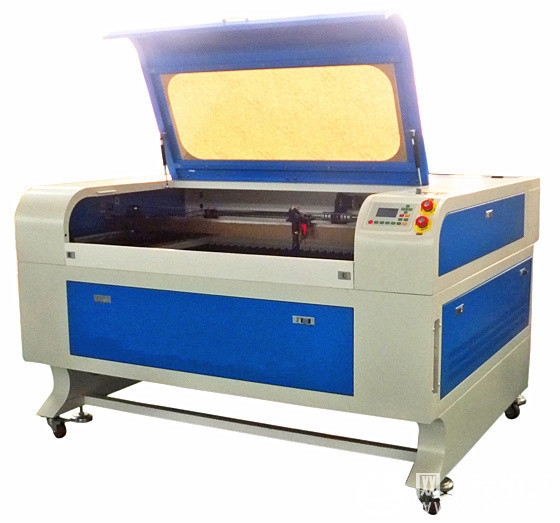 东莞pu皮革服装面料真皮皮包手袋电脑自动排版送料打孔雕花下料开料机