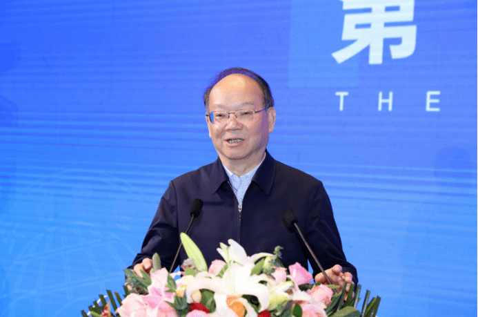 兼秘书长高勇,中国长丝织造协会会长王加毅,吉林市人民政府副市长谢义